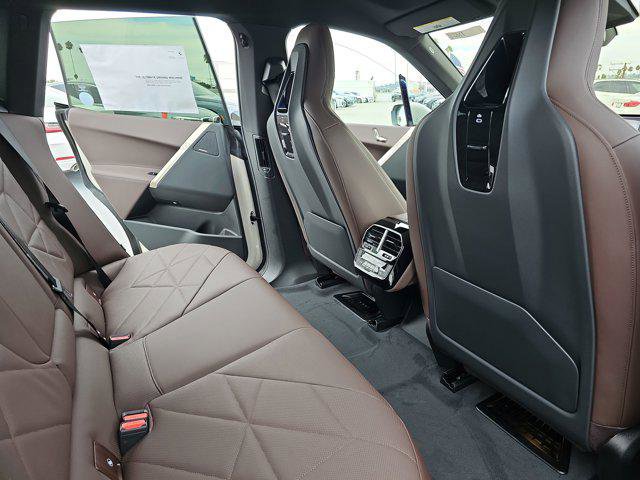 New 2026 BMW iX xDrive60 w/ Premium Package image 11