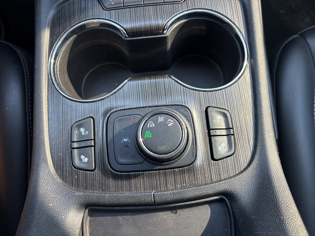 Used 2023 GMC Acadia SLT image 16