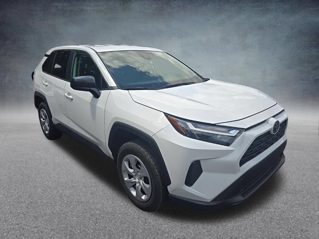 Used 2025 Toyota RAV4 LE AWD/4WD image 2