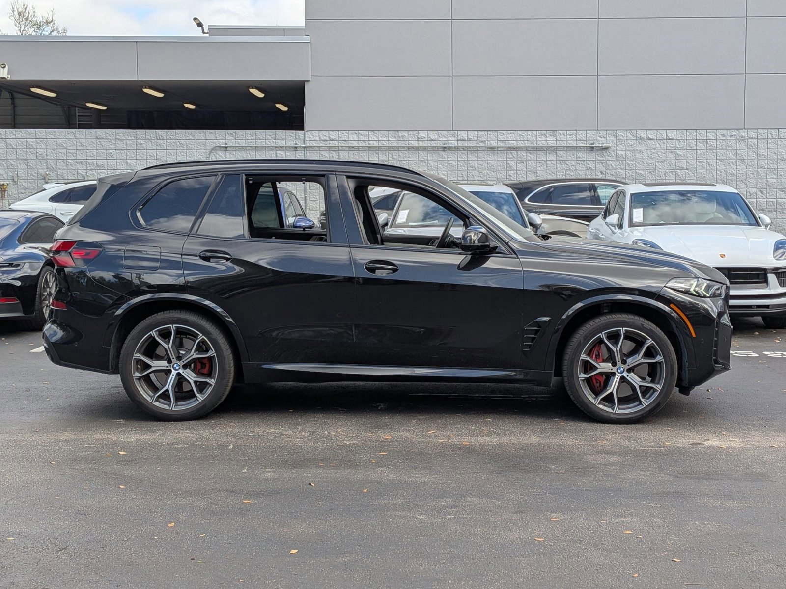 Used 2026 BMW X5 M60i image 6