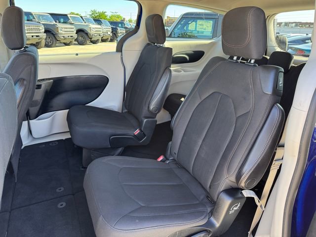 Used 2019 Chrysler Pacifica Touring Plus FWD image 15