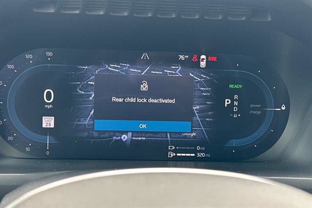 Certified 2023 Volvo XC90 T8 Plus image 30