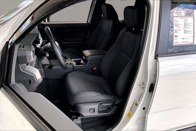 Used 2025 Toyota Tacoma SR5 image 18