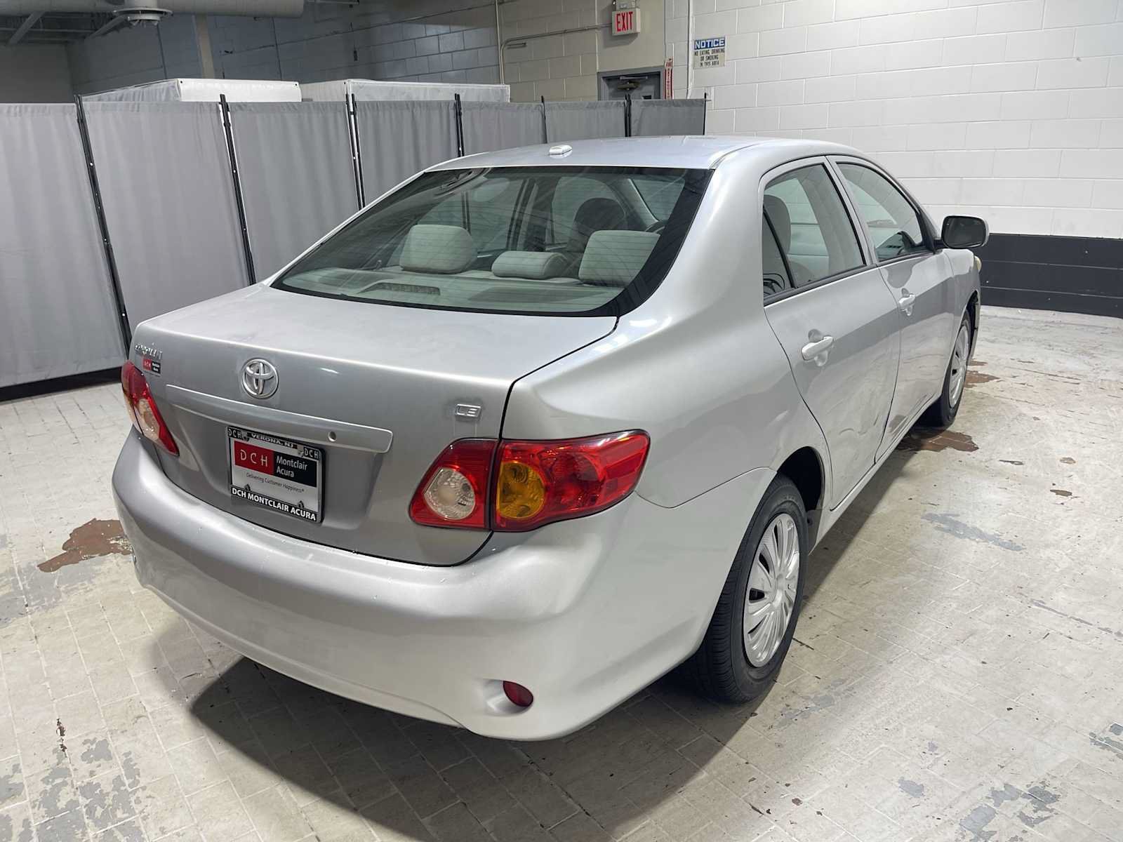 Used 2010 Toyota Corolla LE FWD image 25