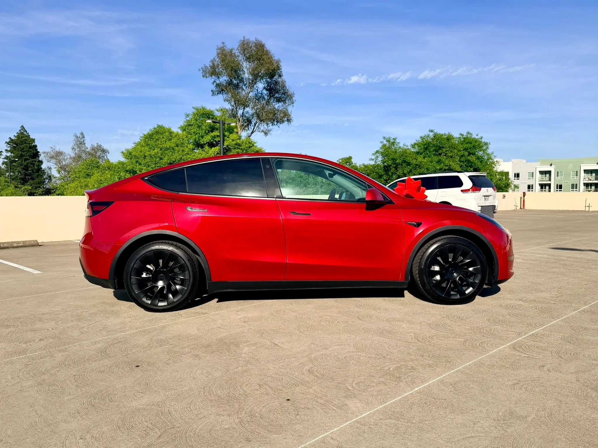 Used 2021 Tesla Model Y Long Range AWD/4WD image 4