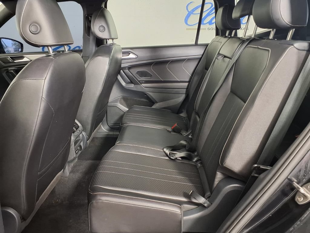Used 2024 Volkswagen Tiguan SE R-Line FWD image 14