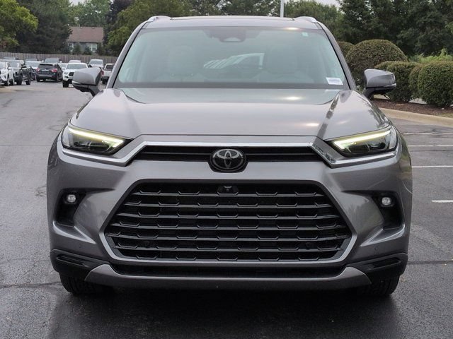 Certified 2025 Toyota Grand Highlander AWD image 4