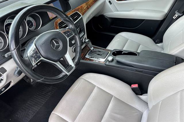 Used 2012 Mercedes-Benz C 350 Sport image 9