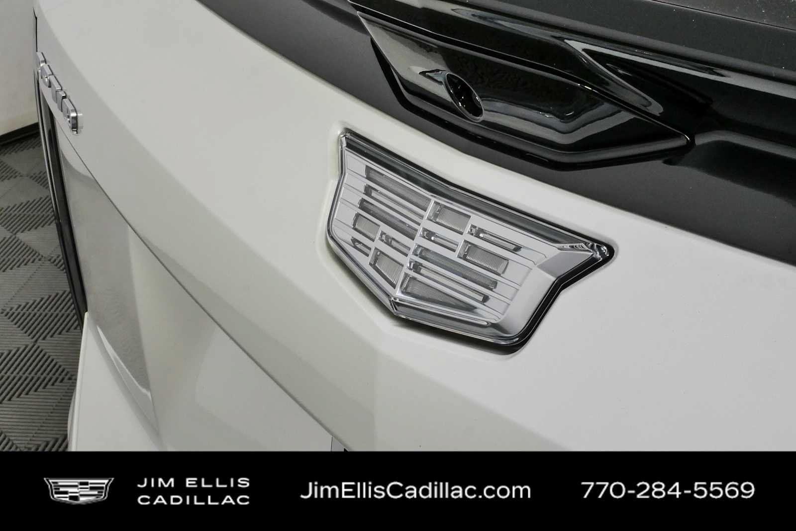 Certified 2025 Cadillac Optiq Luxury 1 AWD/4WD image 36