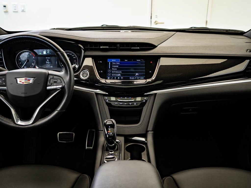 Used 2023 Cadillac XT6 Sport image 30