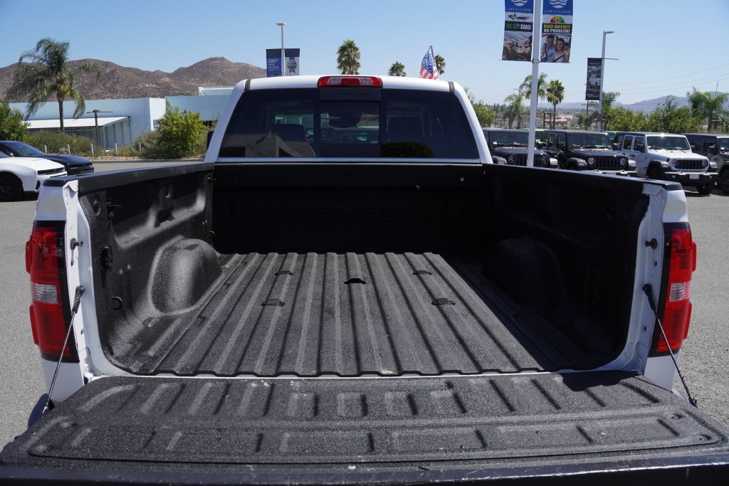 Used 2018 GMC Sierra 2500 Denali w/ Duramax Plus Package AWD/4WD image 39