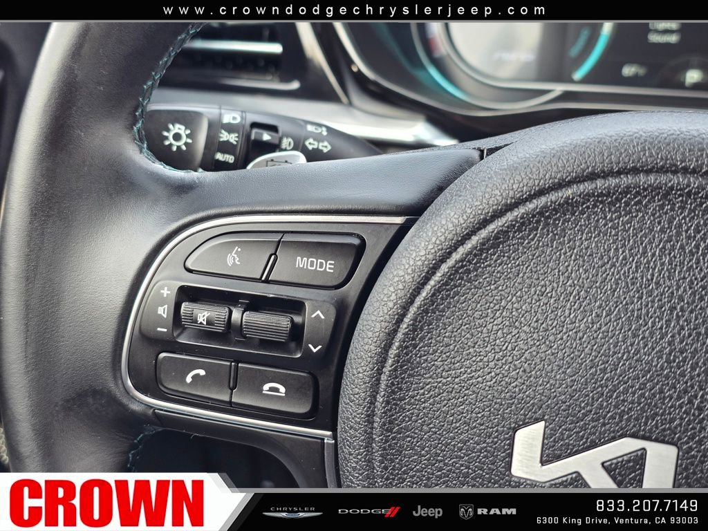 Used 2022 Kia Niro EX Premium image 35