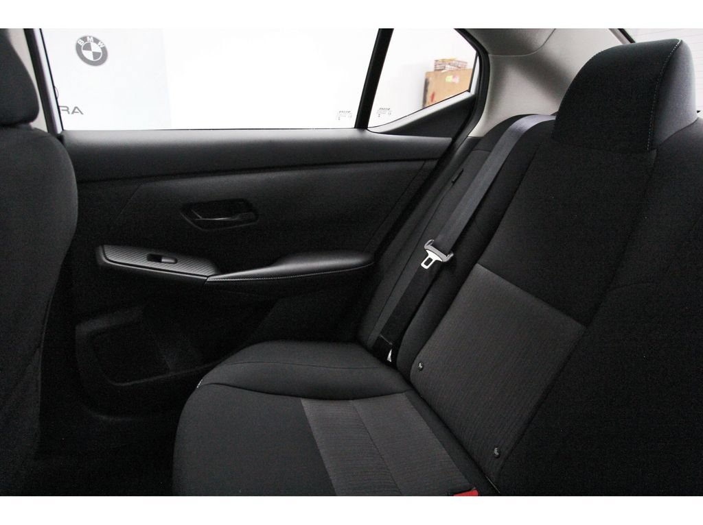 Used 2025 Nissan Sentra SV w/ All-Weather Package FWD image 9