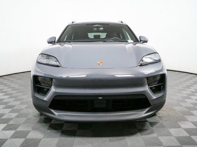 New 2026 Porsche Macan Electric RWD image 36