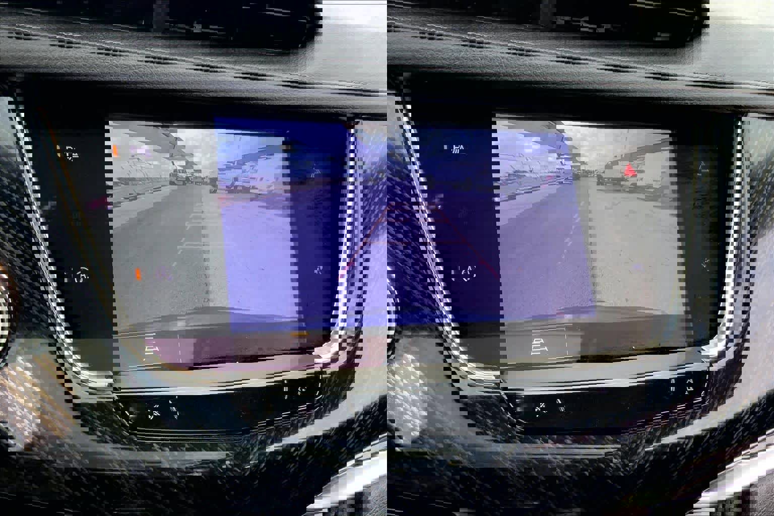 Used 2023 Cadillac XT6 Premium Luxury image 23