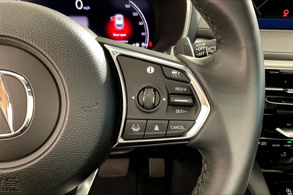Used 2024 Acura MDX SH-AWD w/ Technology Package image 29