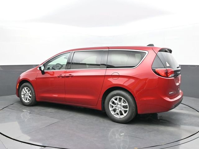 New 2026 Chrysler Voyager LX image 3