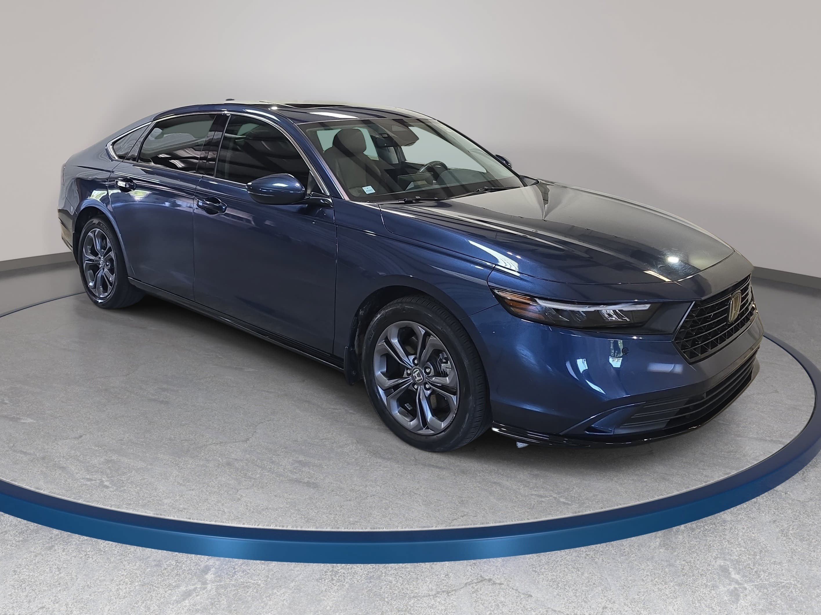 Used 2024 Honda Accord EX-L image 4