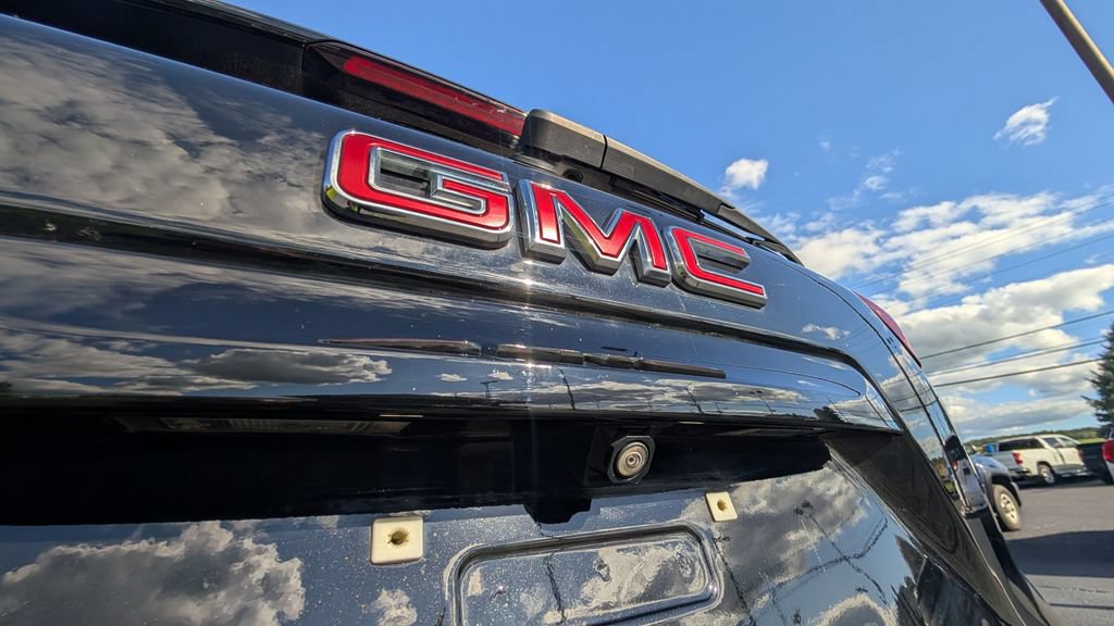 Used 2023 GMC Terrain SLT w/ Infotainment Package II AWD/4WD image 24