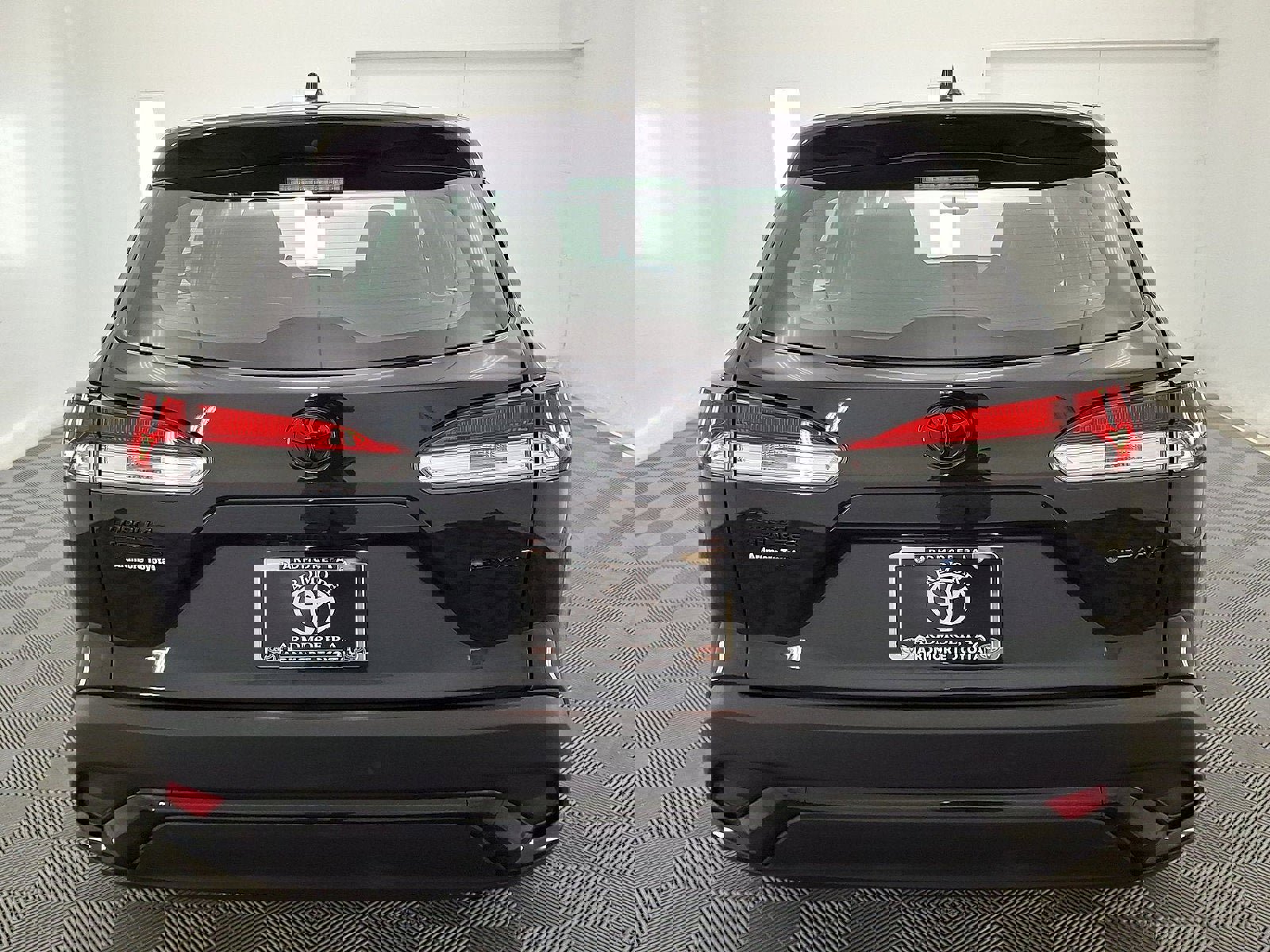 Used 2025 Toyota Corolla Cross AWD Hybrid image 22