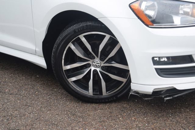 Used 2015 Volkswagen Golf SE FWD image 30