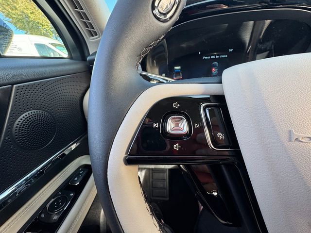 New 2026 Lincoln Corsair Premiere image 26