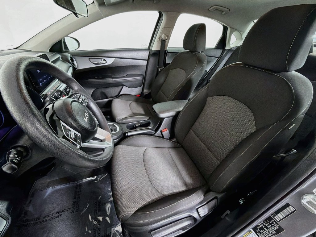 Used 2024 Kia Forte LXS FWD image 19