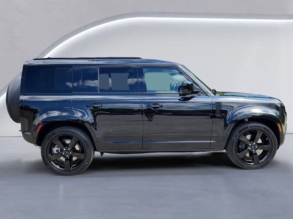New 2026 Land Rover Defender 110 X-Dynamic SE AWD/4WD image 6