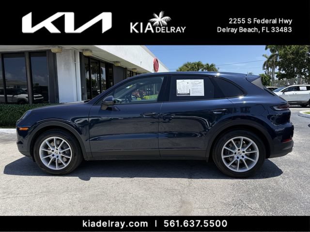 Used 2025 Porsche Cayenne AWD/4WD image 5