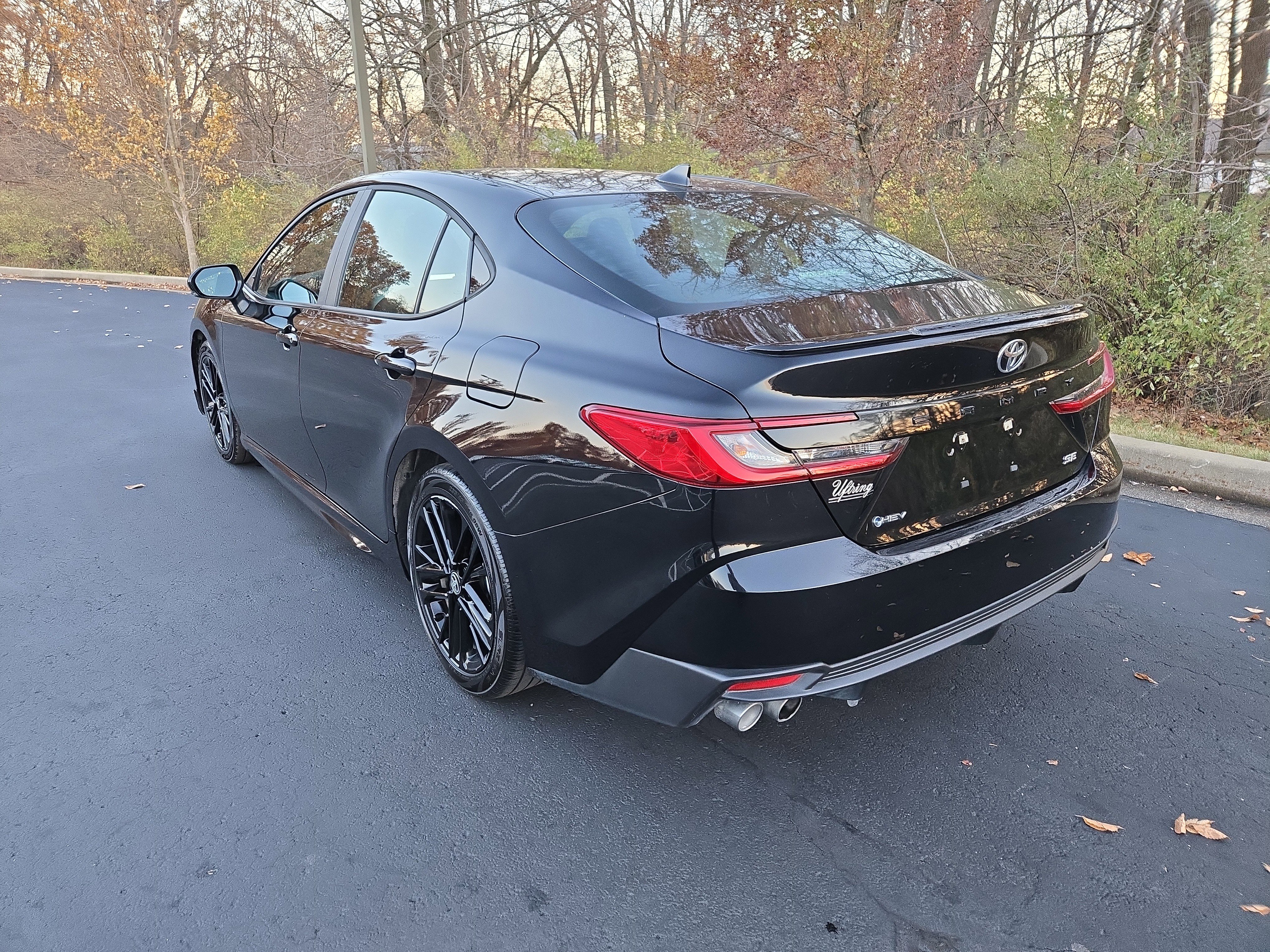 Used 2025 Toyota Camry LE image 6