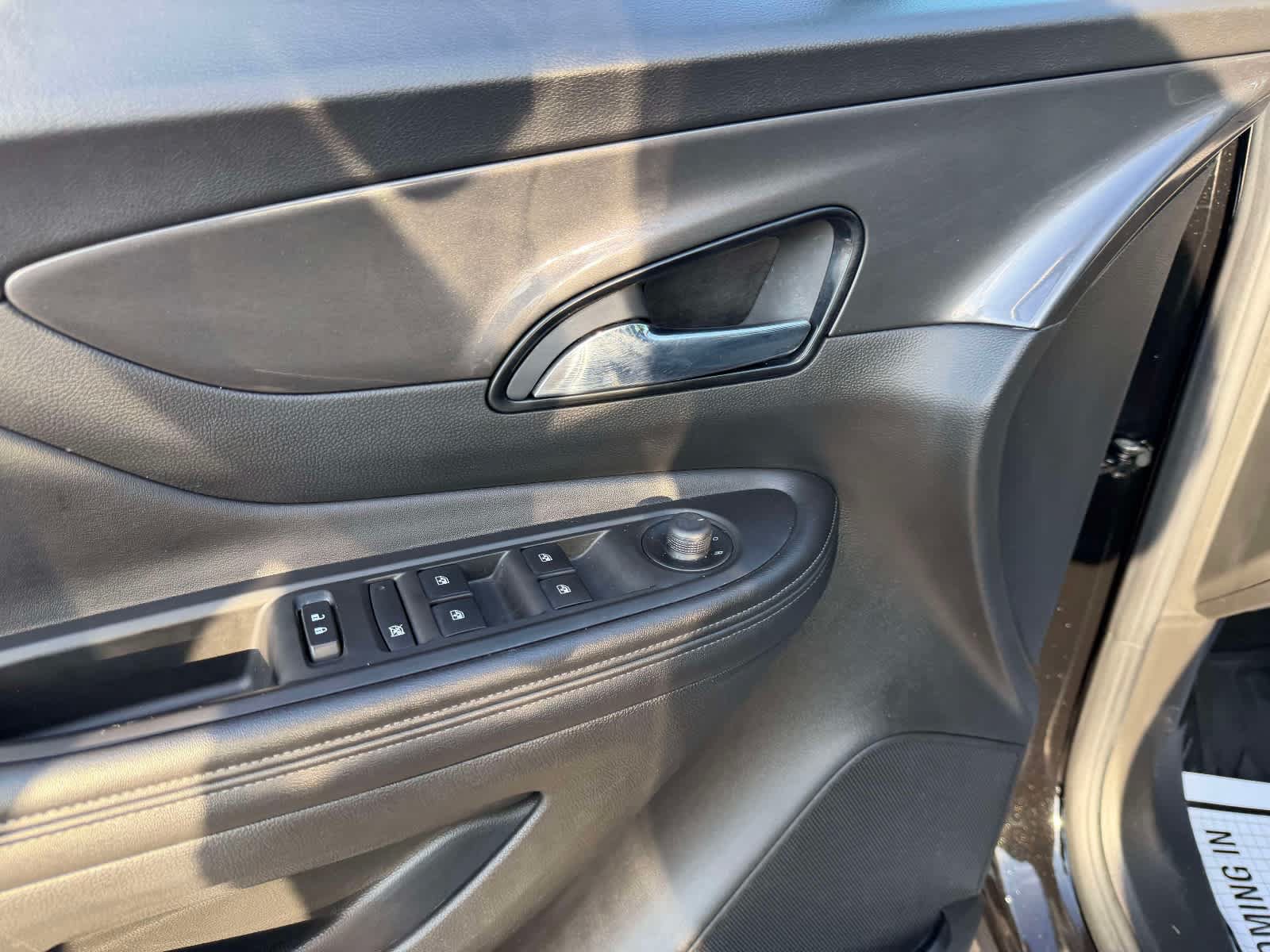Used 2017 Buick Encore Essence AWD/4WD image 20