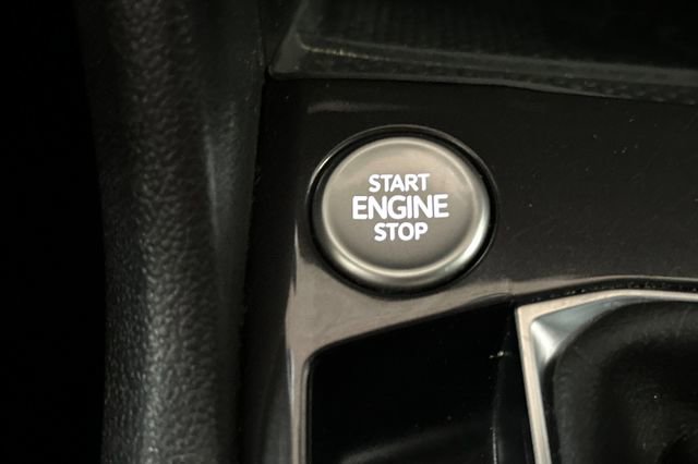 Used 2024 Volkswagen Tiguan SE R-Line image 27