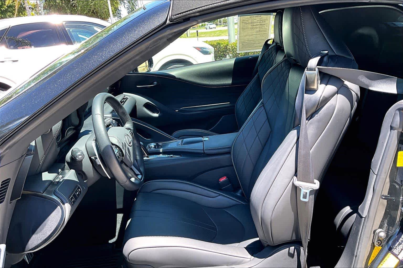 Used 2022 Lexus LC 500 Convertible w/ Touring Package RWD image 8