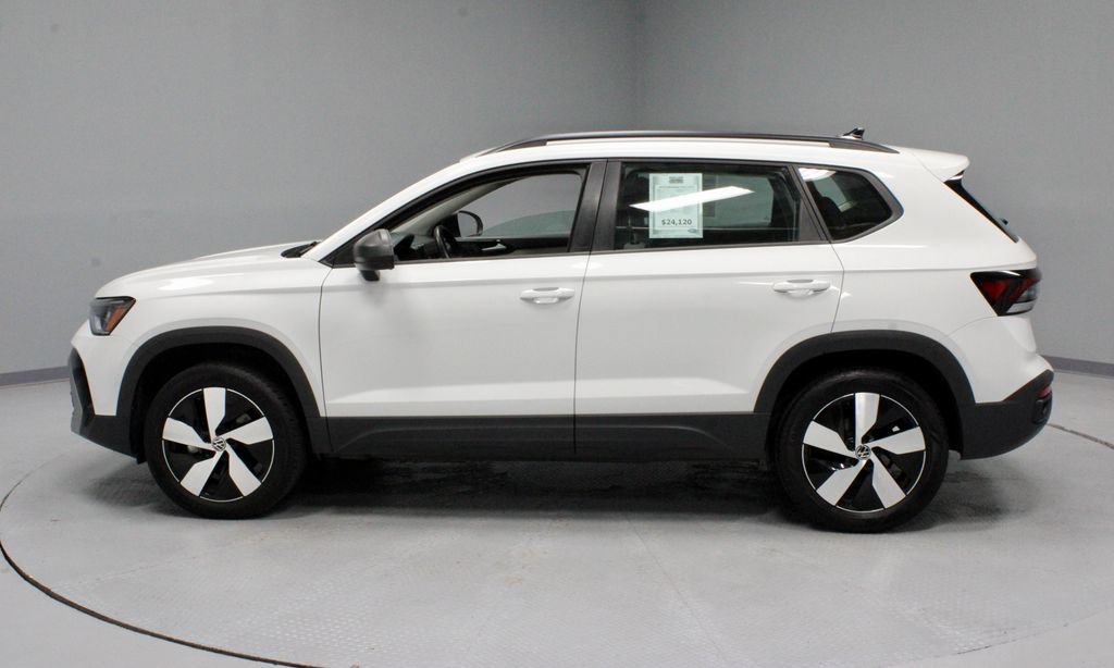 Used 2025 Volkswagen Taos S AWD/4WD image 8