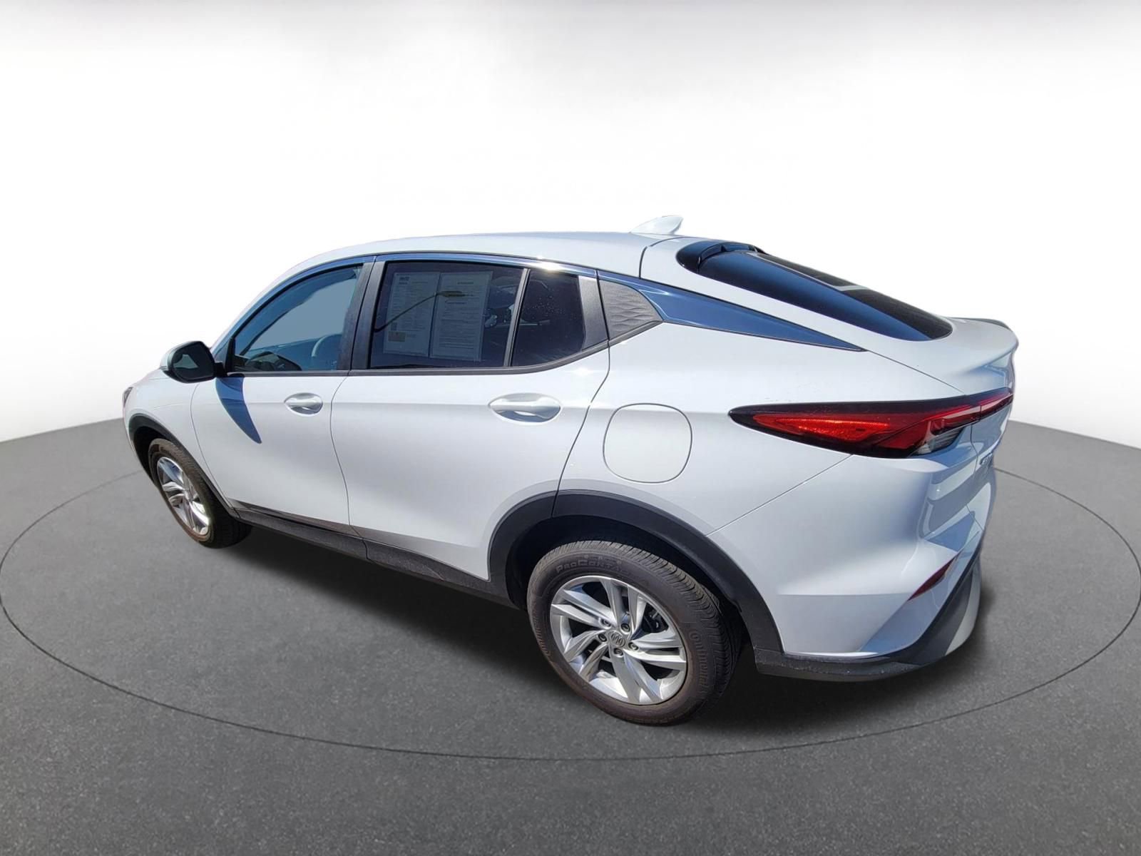 Used 2025 Buick Envista Preferred image 6