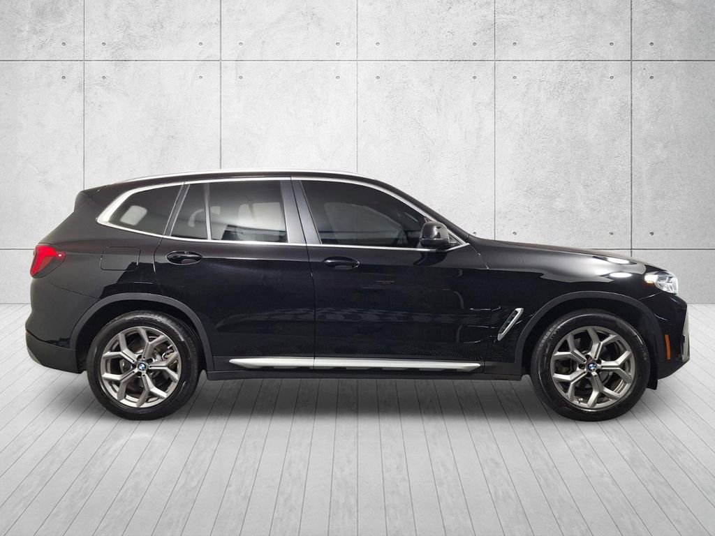Used 2023 BMW X3 xDrive30i w/ Convenience Package AWD/4WD image 4