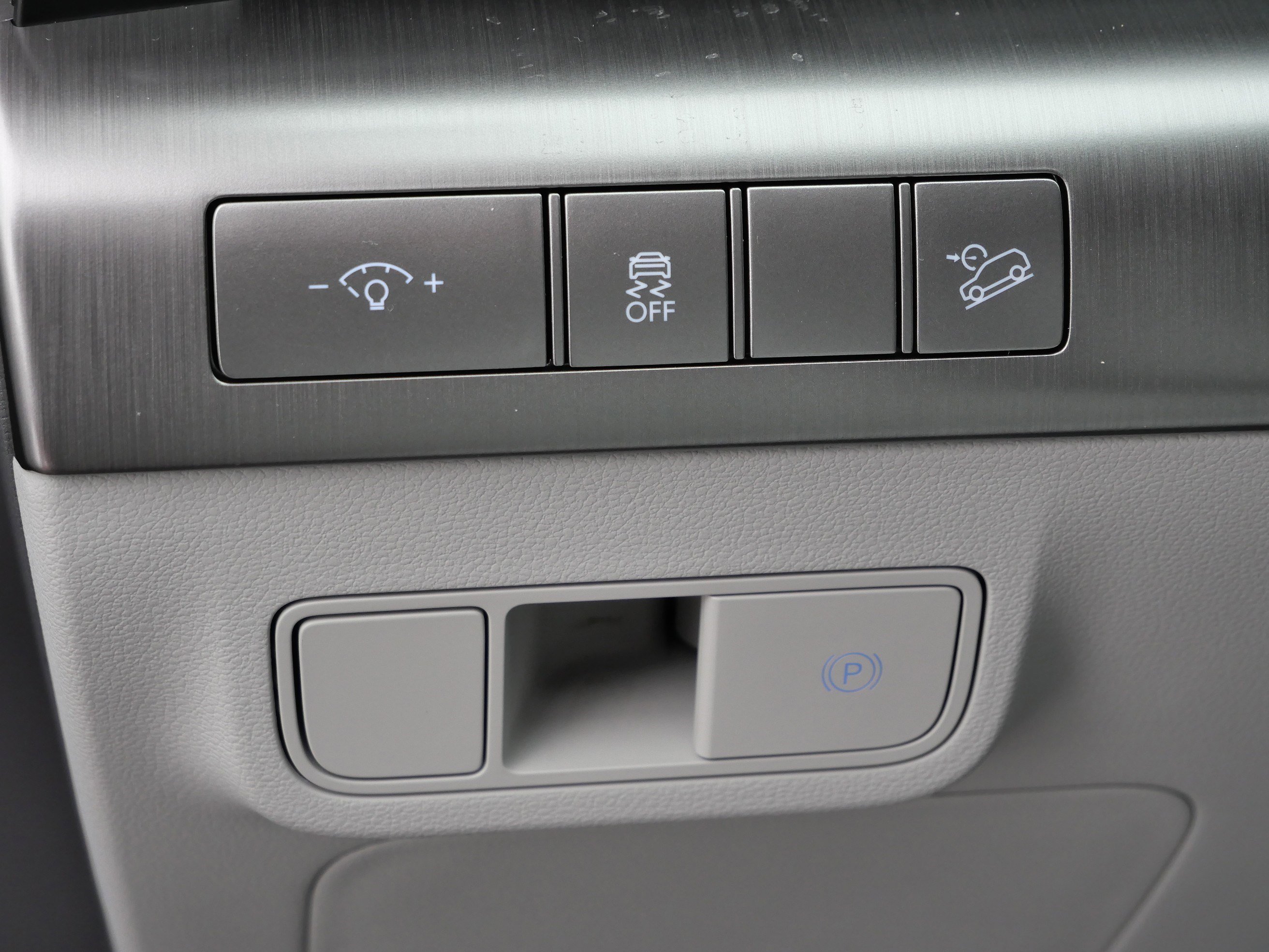 Certified 2025 Hyundai Kona SEL image 21