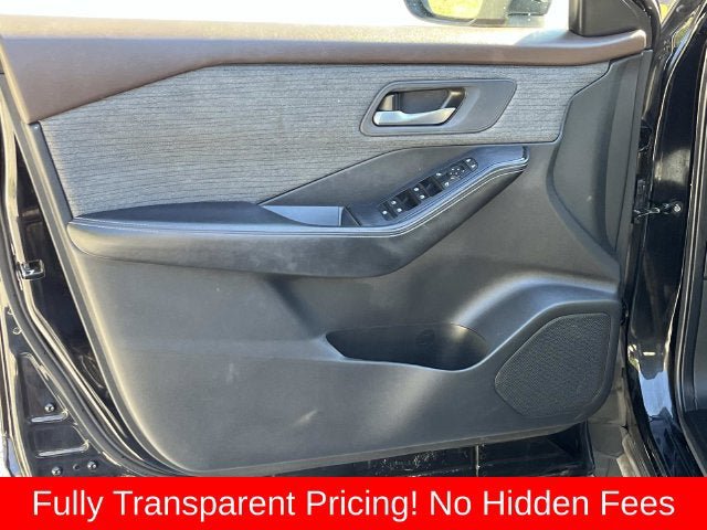 Used 2023 Nissan Rogue SV AWD/4WD image 24