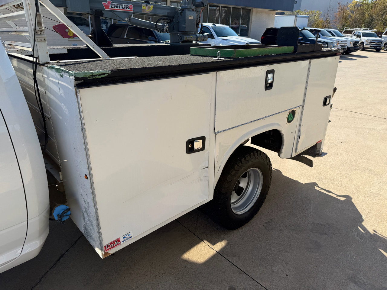 Used 2018 RAM 3500 Tradesman w/ Chrome Appearance Group image 22