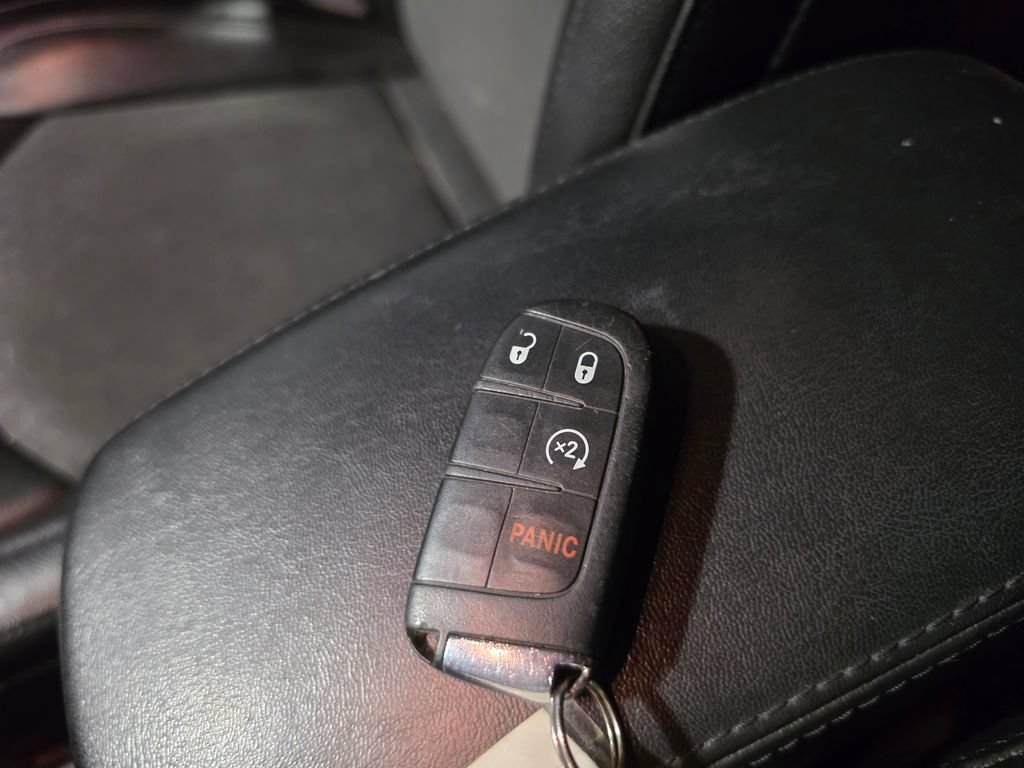Used 2018 Jeep Compass Latitude AWD/4WD image 11