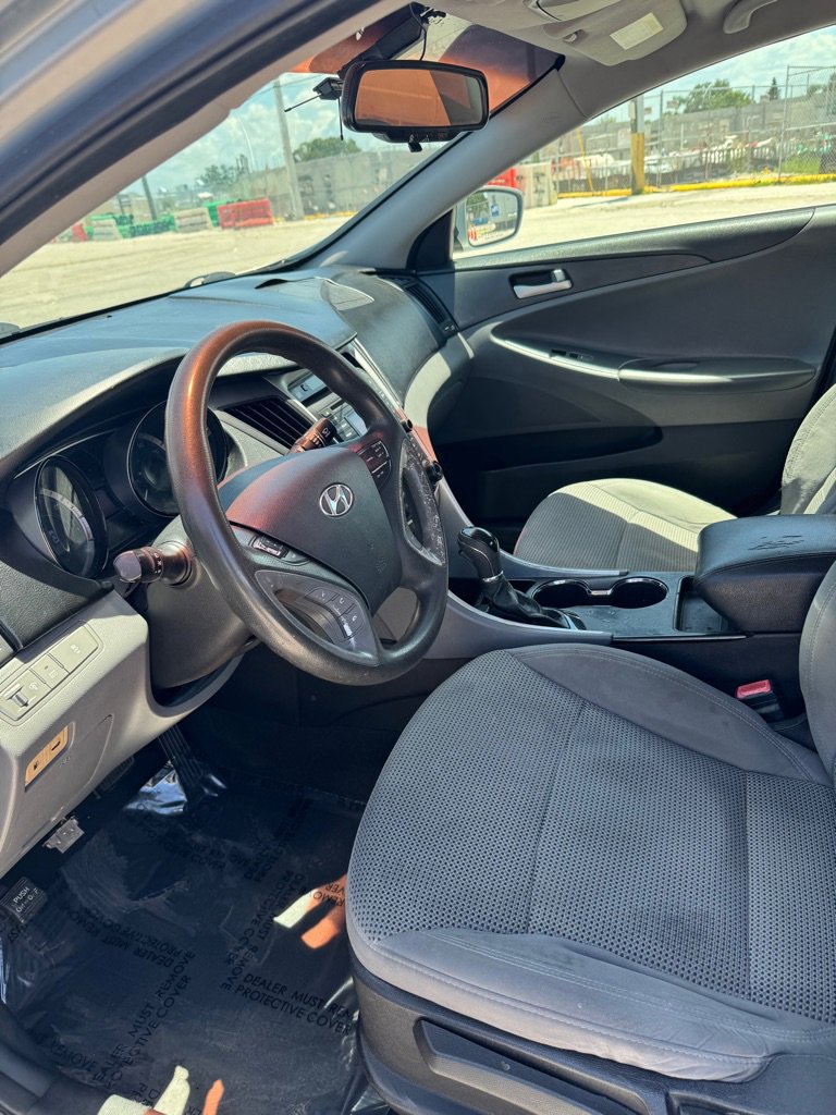 Used 2013 Hyundai Sonata GLS image 8