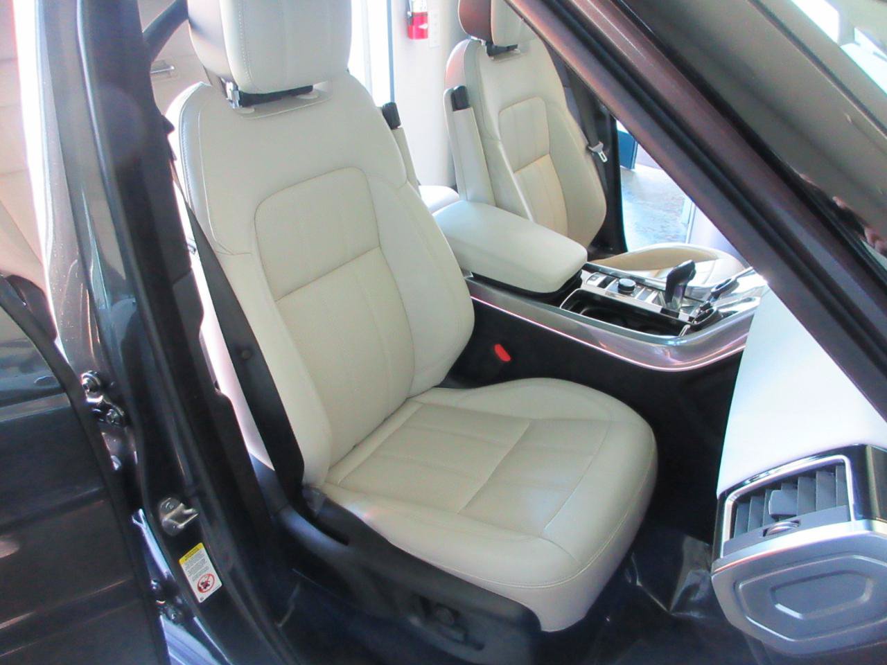Used 2022 Land Rover Range Rover Sport HSE Silver Edition AWD/4WD image 24
