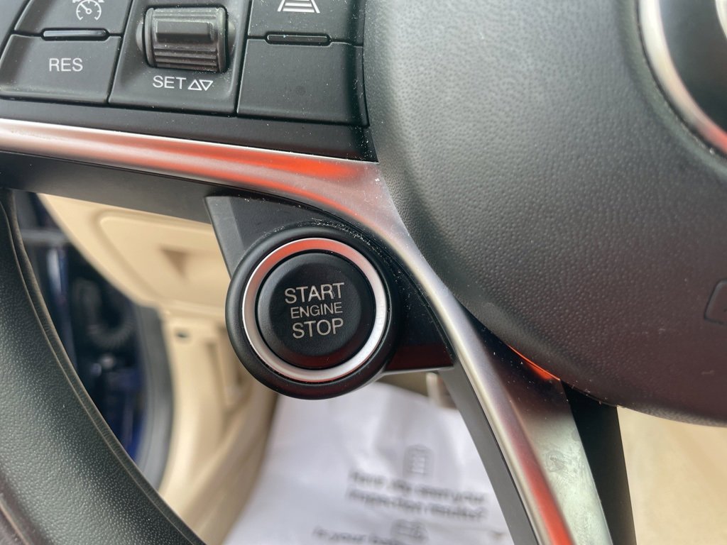 Used 2018 Alfa Romeo Giulia Ti w/ Quick Order Package 22Z Lusso image 26