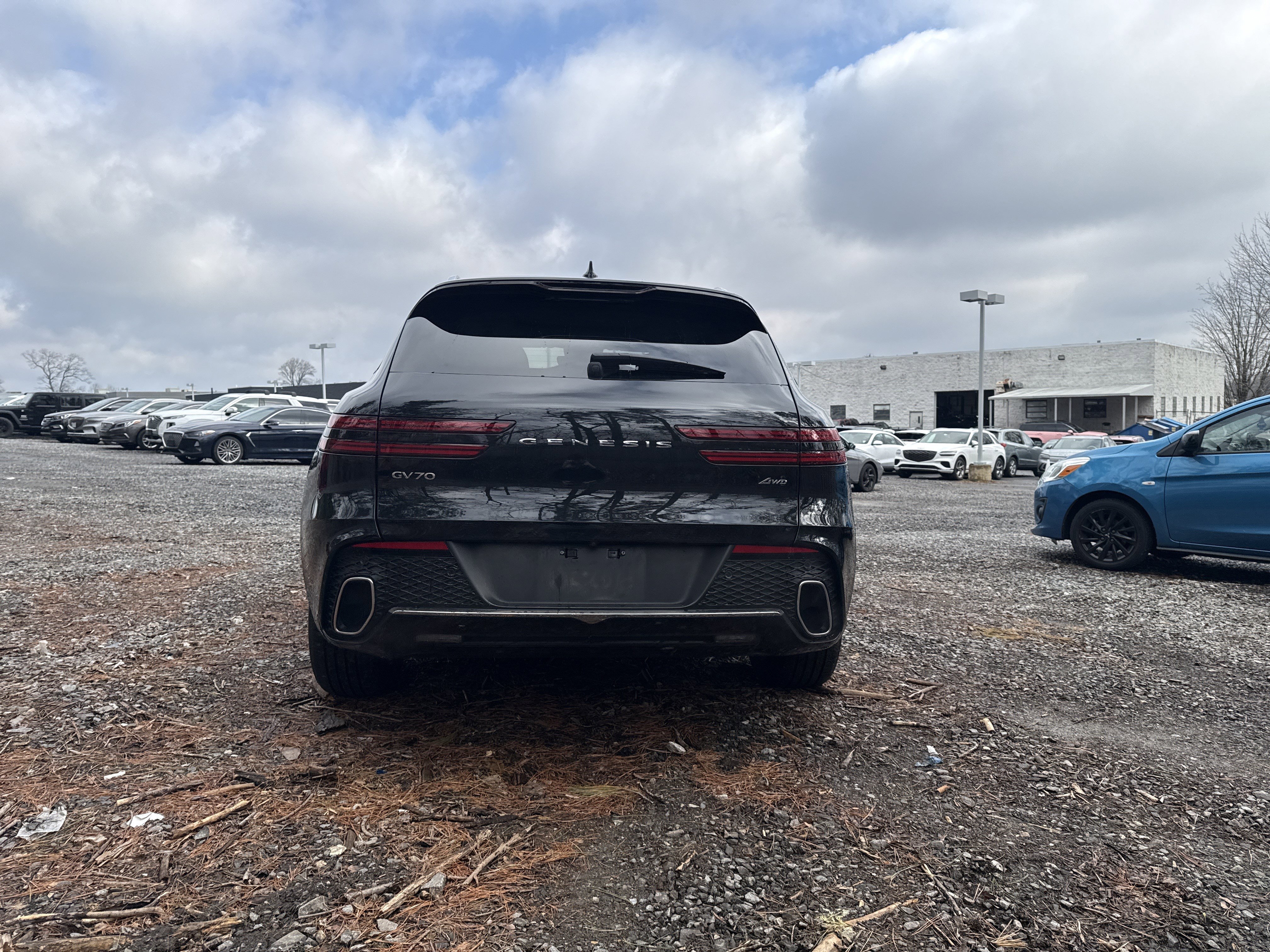 Used 2025 Genesis GV70 2.5T w/ Advanced Package image 6