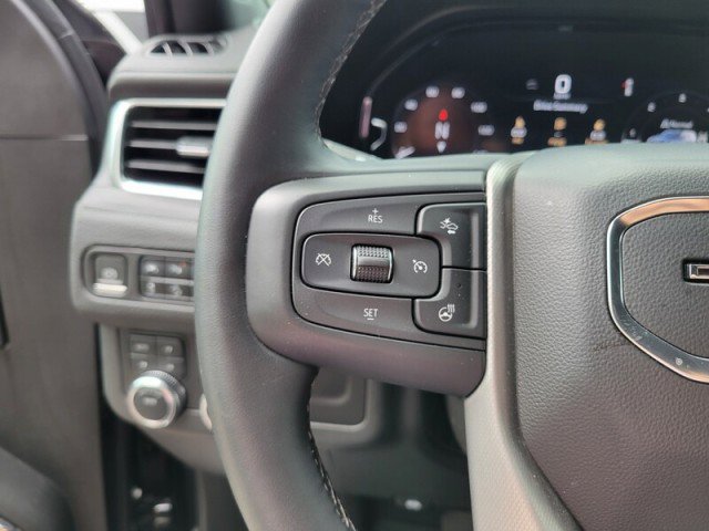 Used 2024 GMC Yukon XL Denali AWD/4WD image 15