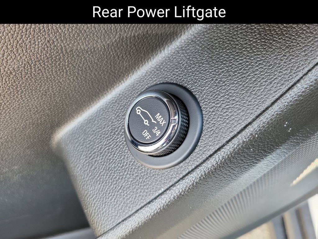 Used 2023 Chevrolet Traverse LT FWD image 13