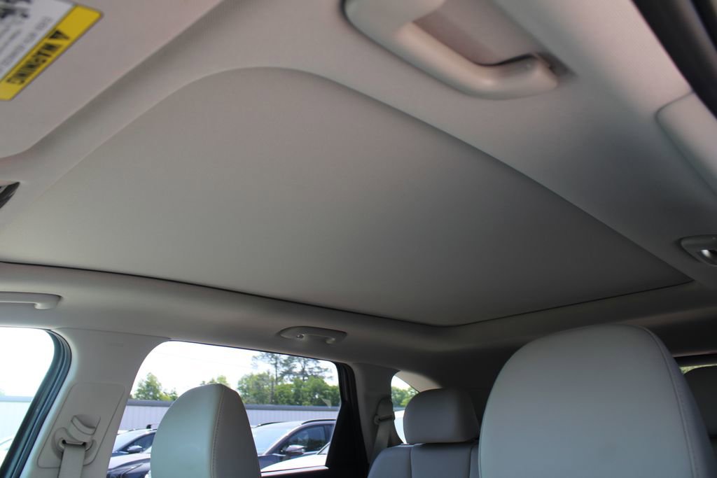 Certified 2025 Kia Sorento S w/ Panoramic Sunroof Package FWD image 60
