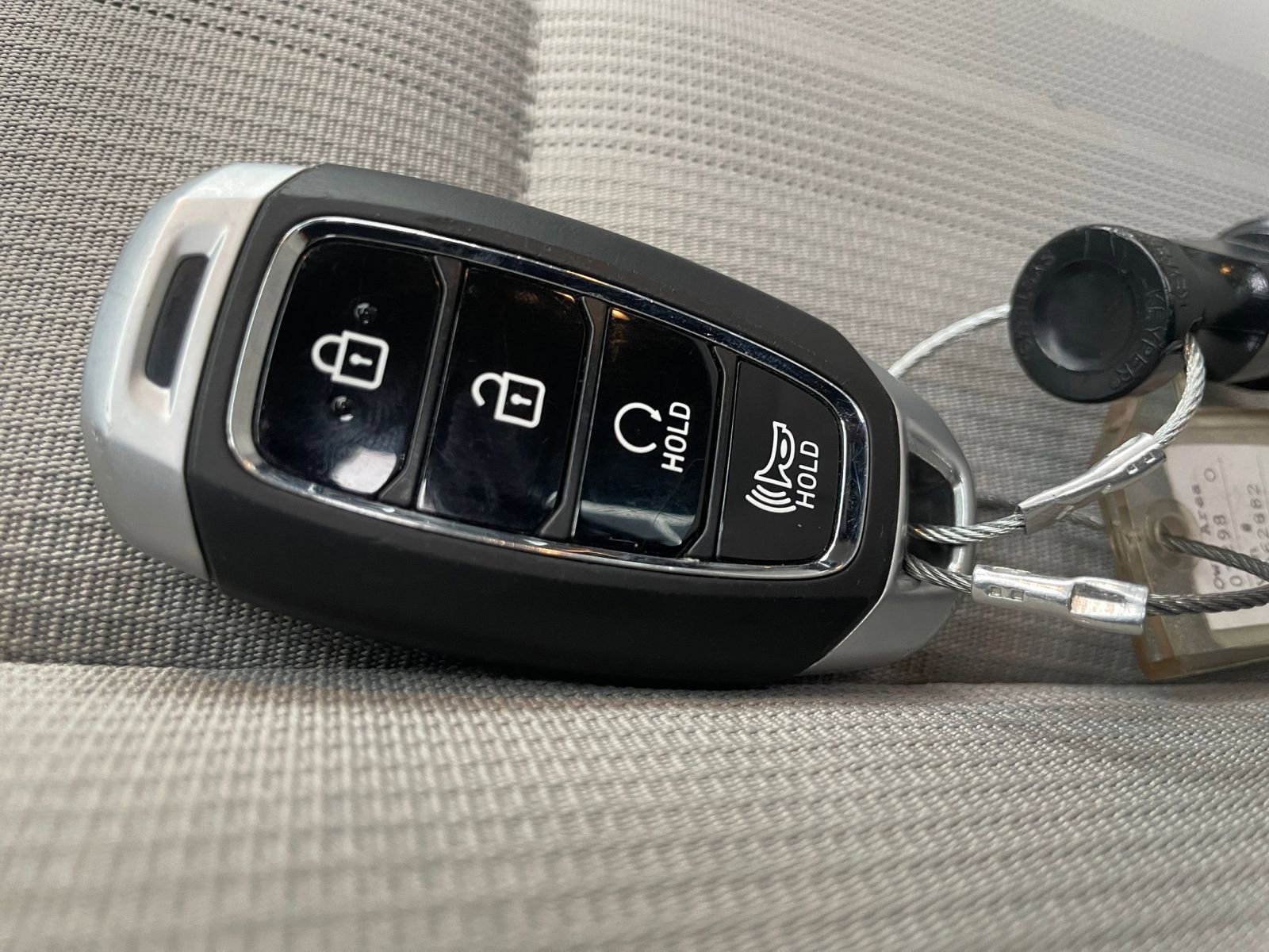 Used 2025 Hyundai Venue SEL image 18