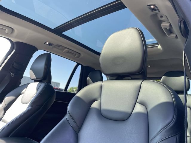 Used 2019 Volvo XC90 T5 Momentum w/ Protection Package Premier AWD/4WD image 16