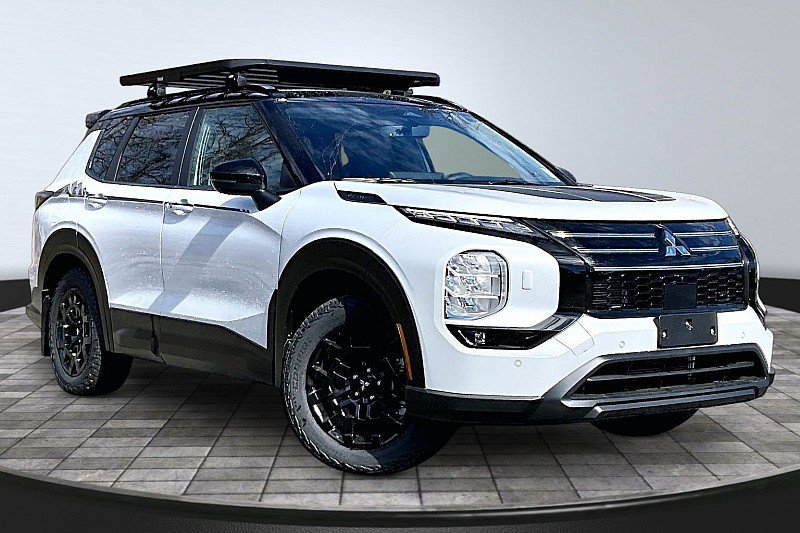 New 2026 Mitsubishi Outlander Trail Edition AWD/4WD image 2